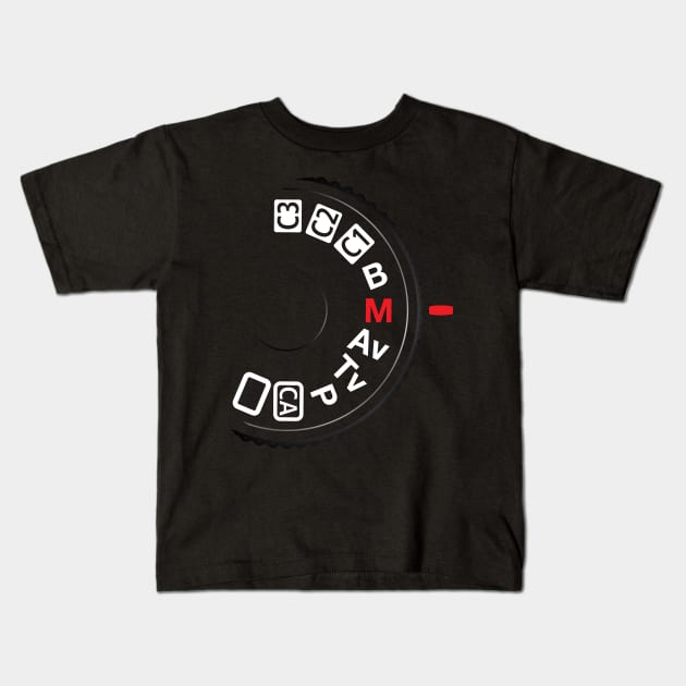 Shoot manual Kids T-Shirt by robinlund